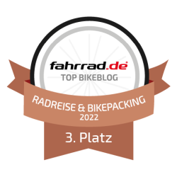 Gewinnerbadge Fahrrad.de Blogwahl Radreise & Bikepacking Platz 3